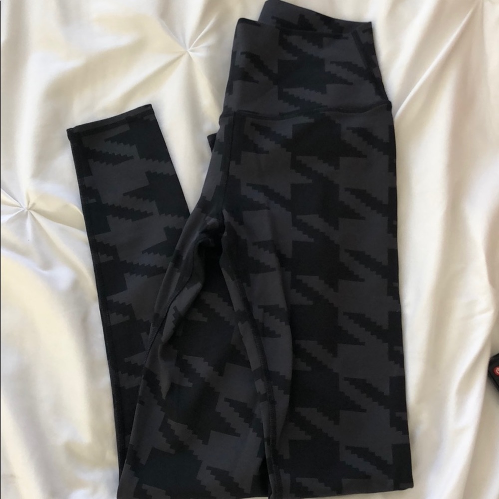 Alo Yoga High Rise Legging-M